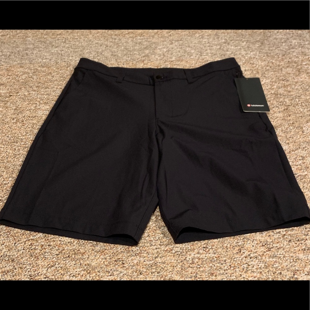 Men’s Lululemon Classic Black Commission Shorts 32